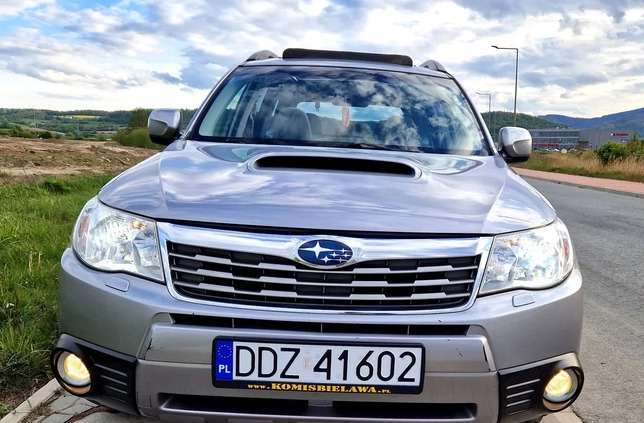 Subaru Forester cena 35400 przebieg: 207000, rok produkcji 2008 z Bielawa małe 301